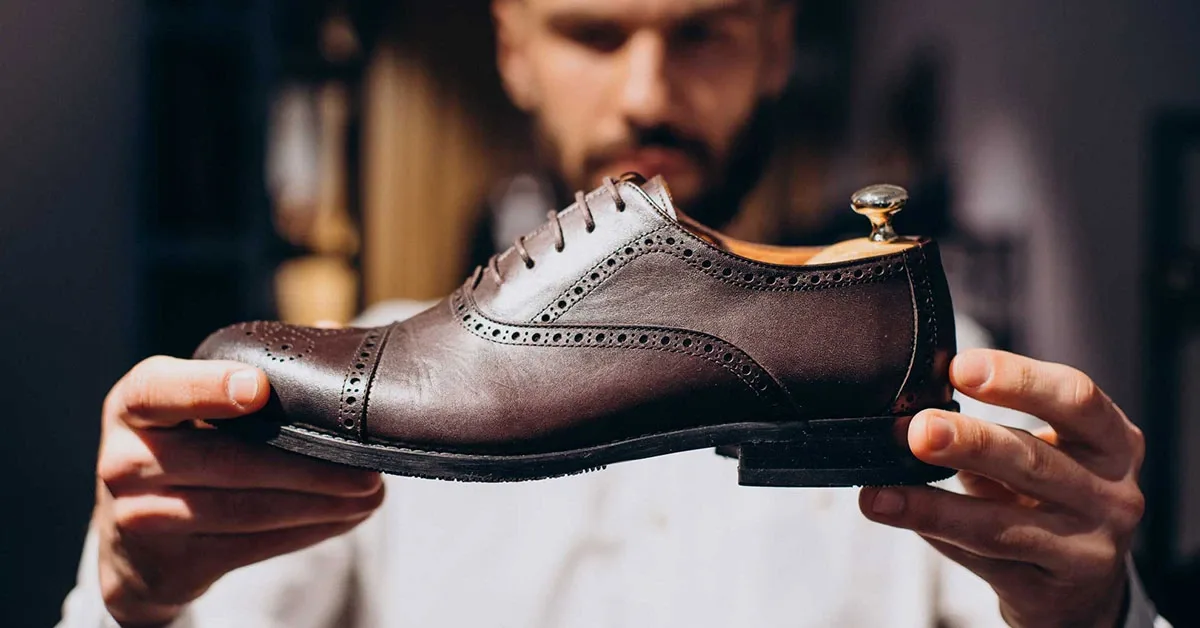 Learn the best methods for storing and preserving leather shoes and boots, including cleaning tips, moisture protection, and how to maintain their shape.